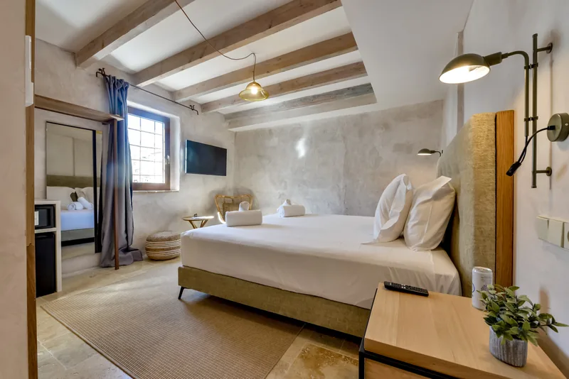 King room at Maison Salva — photo 3