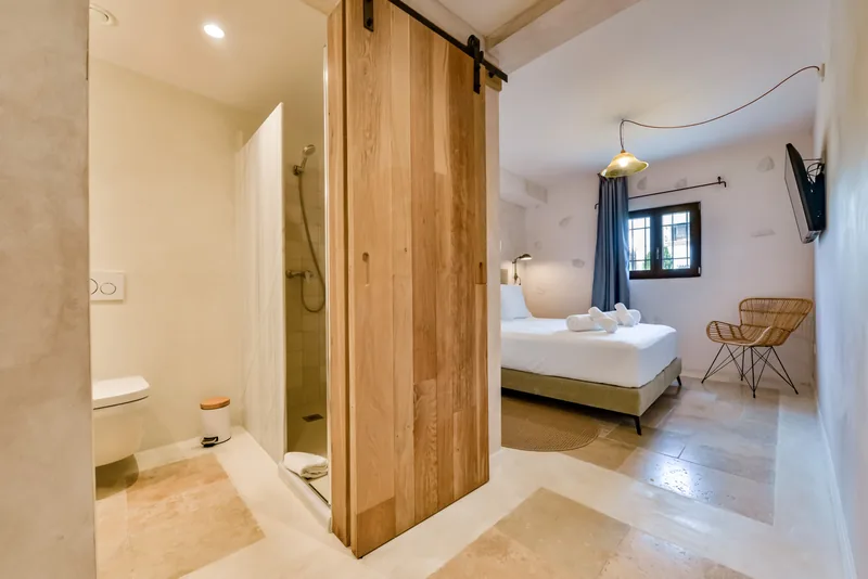 Queen Room at Maison Salva — photo 4